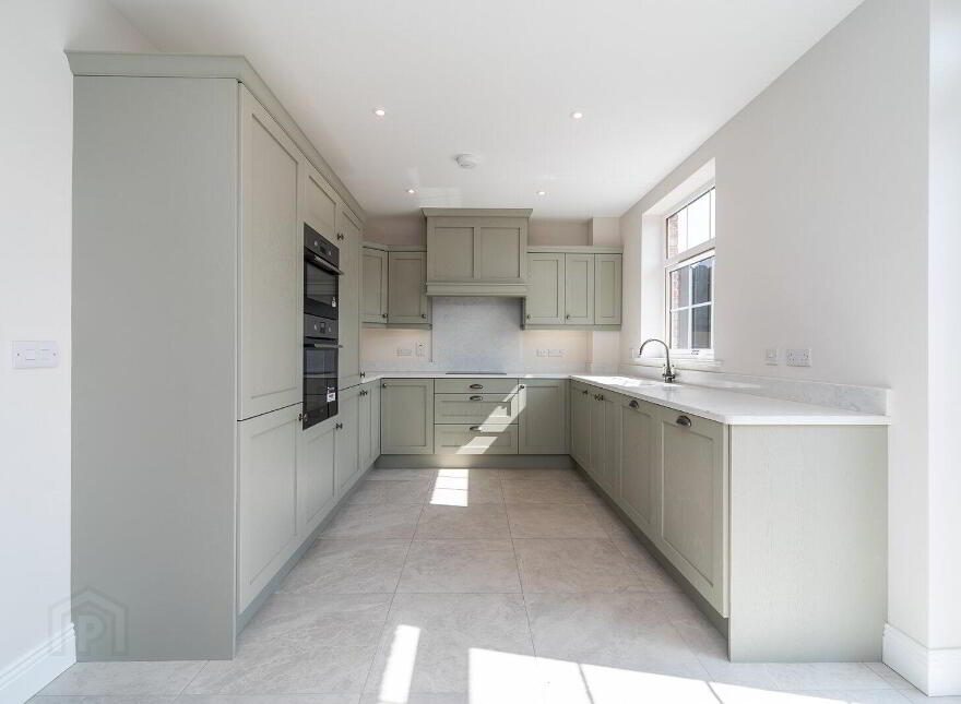 31 Governors Gate Demesne, Hillsborough, BT26 6TU