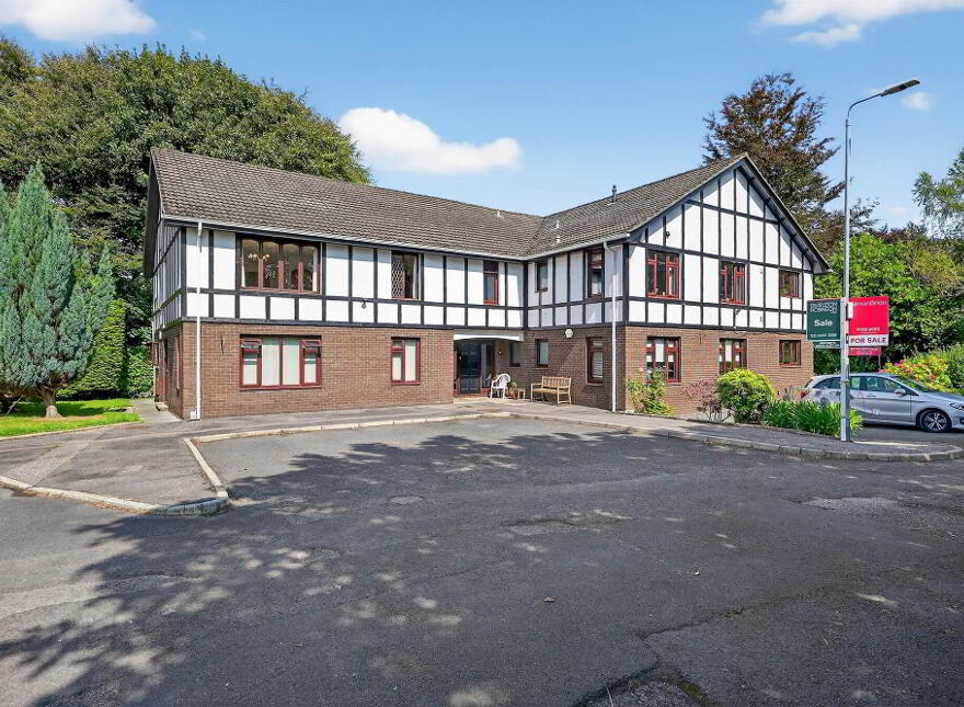 4c Newforge Grange, Malone, Belfast, BT9 5QB