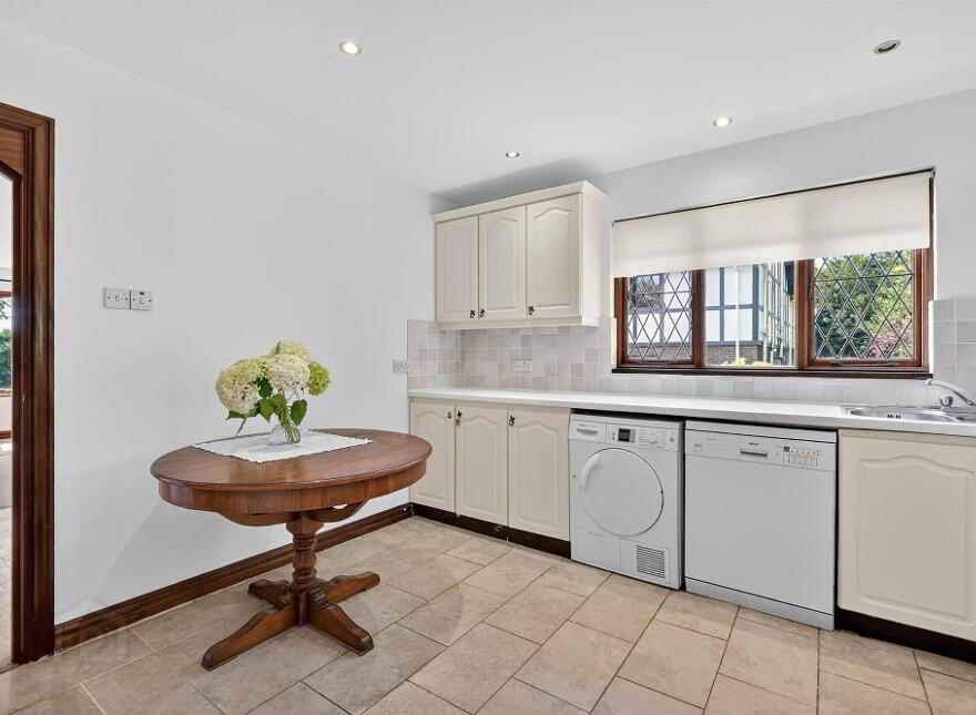 4c Newforge Grange, Malone, Belfast, BT9 5QB