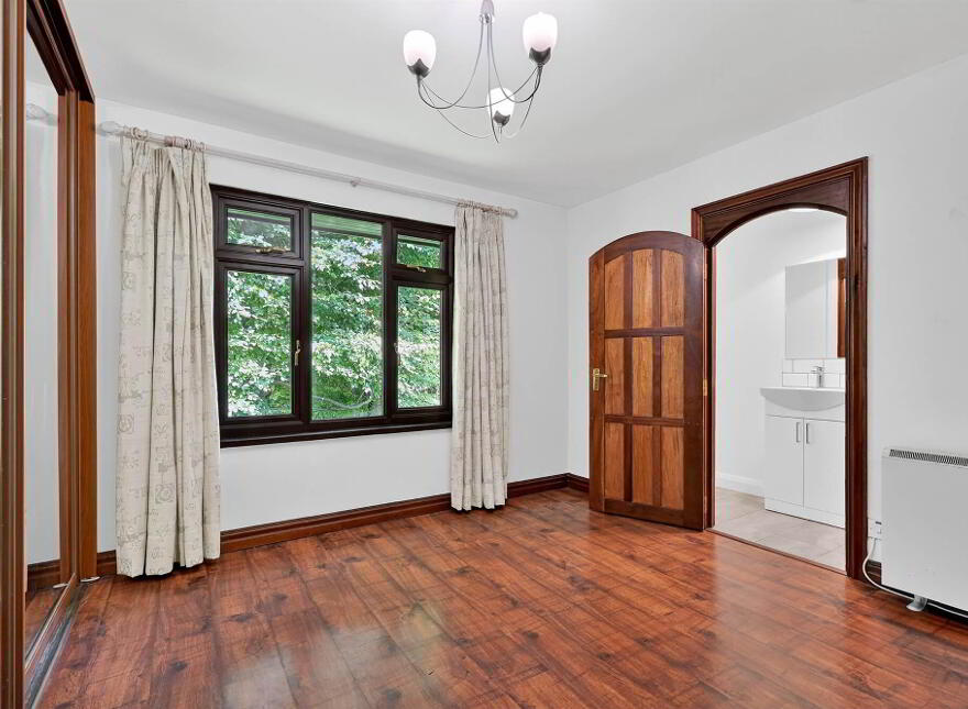 4c Newforge Grange, Malone, Belfast, BT9 5QB