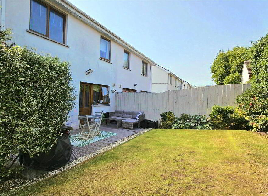 8 Bates Park, Greenisland, Carrickfergus, BT38 8LG
