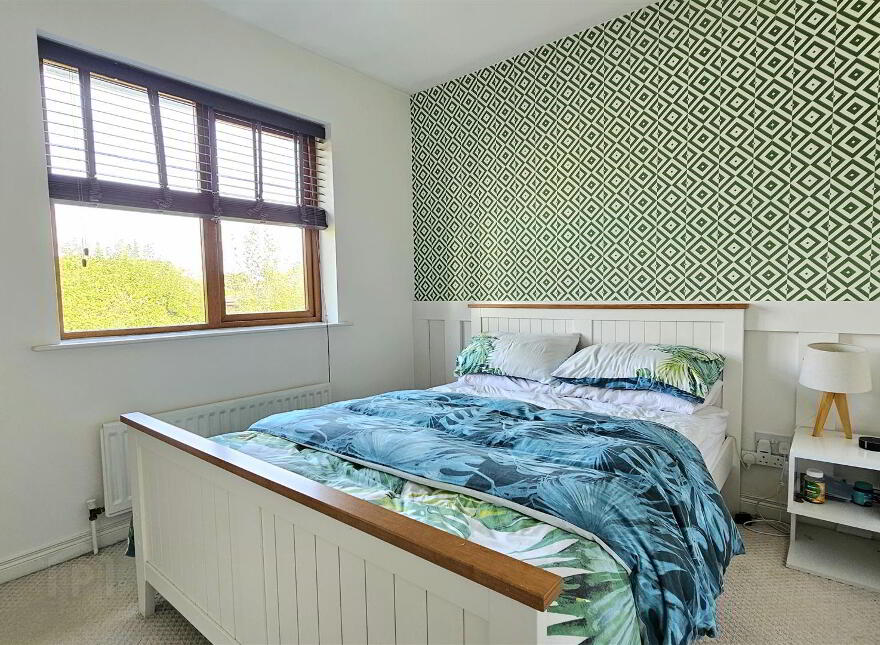 8 Bates Park, Greenisland, Carrickfergus, BT38 8LG