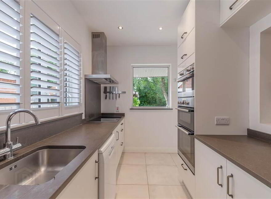 31 Ashton Park, Finaghy Road North, Belfast, BT10 0JQ