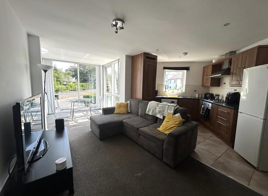 15 Shandon Manor, 17 Clara Road, Belfast, BT5 6FN