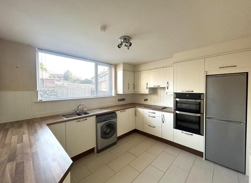 8 Beauly Drive, Belfast, BT16 2SY