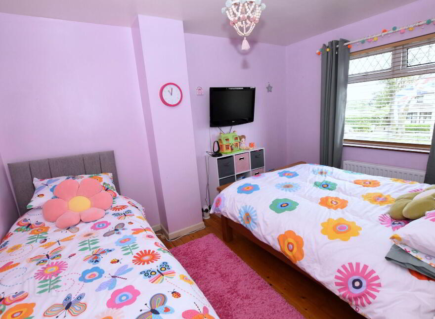 12 Arnold Grove, Lower Ballinderry, Antrim, BT28 2JL