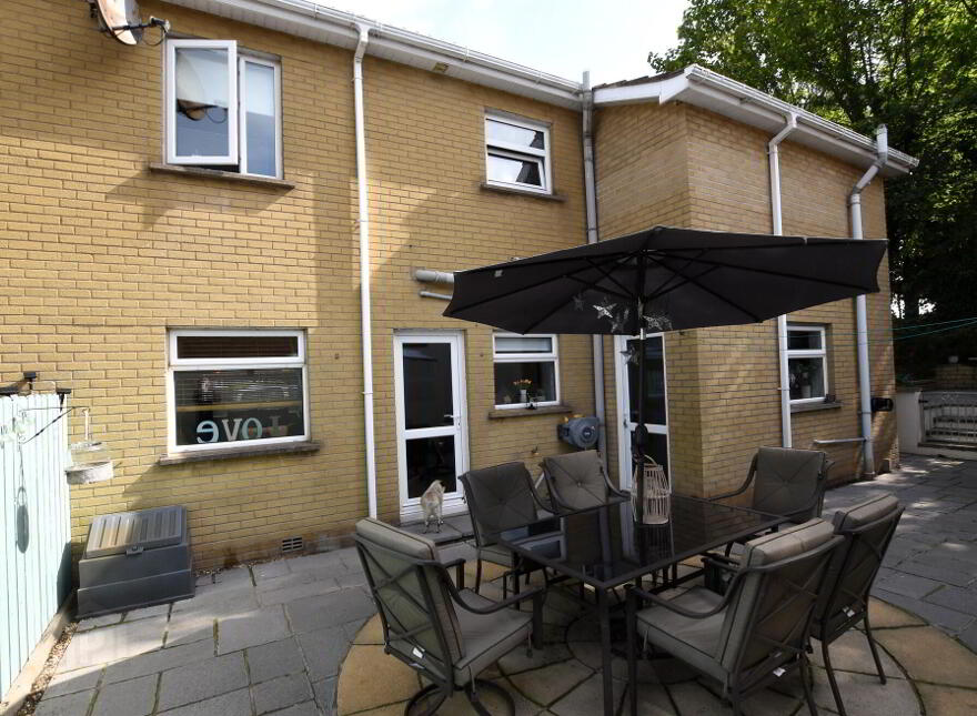 12 Arnold Grove, Lower Ballinderry, Antrim, BT28 2JL