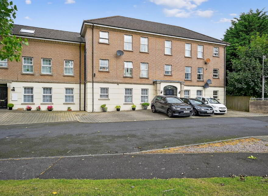 89b Leathem Square, Dundonald, Belfast, BT16 2QL
