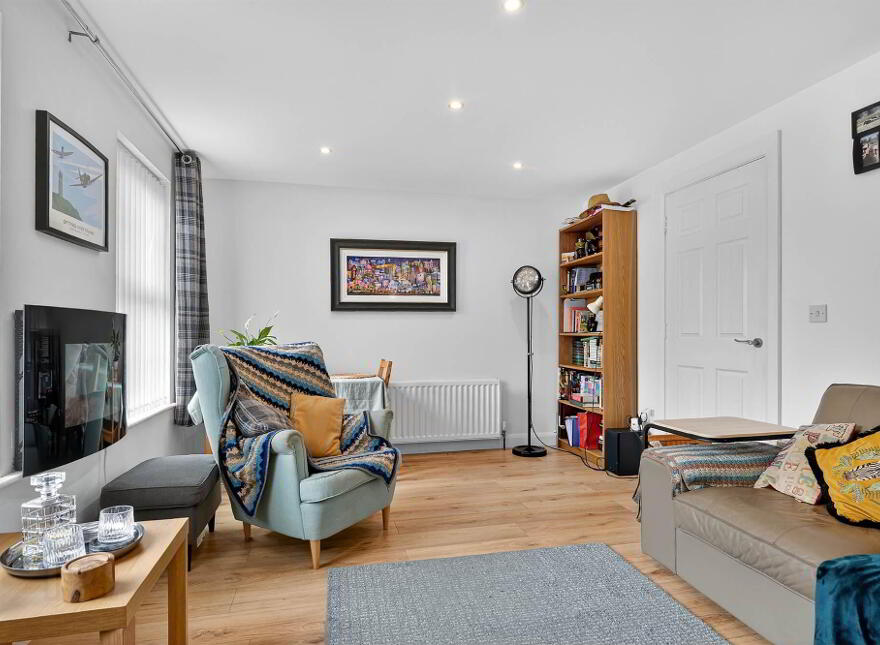 89b Leathem Square, Dundonald, Belfast, BT16 2QL