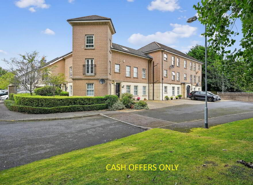 89B Leathem Square, Dundonald, Belfast, BT16 2QL