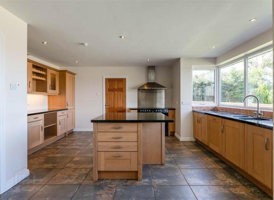 24 Manor Park, Comber, Newtownards, BT23 5FW