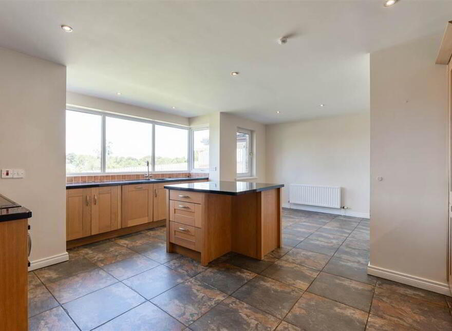 24 Manor Park, Comber, Newtownards, BT23 5FW