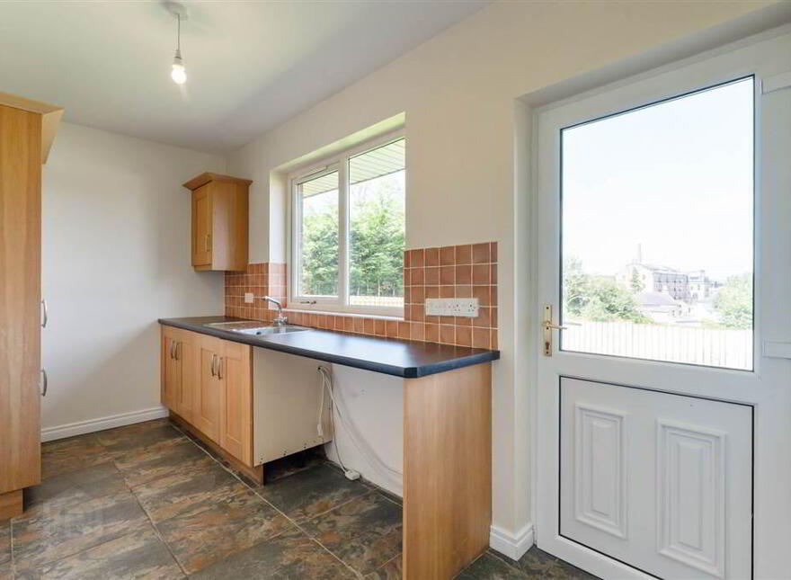 24 Manor Park, Comber, Newtownards, BT23 5FW
