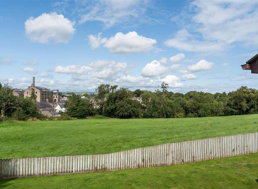 24 Manor Park, Comber, Newtownards, BT23 5FW