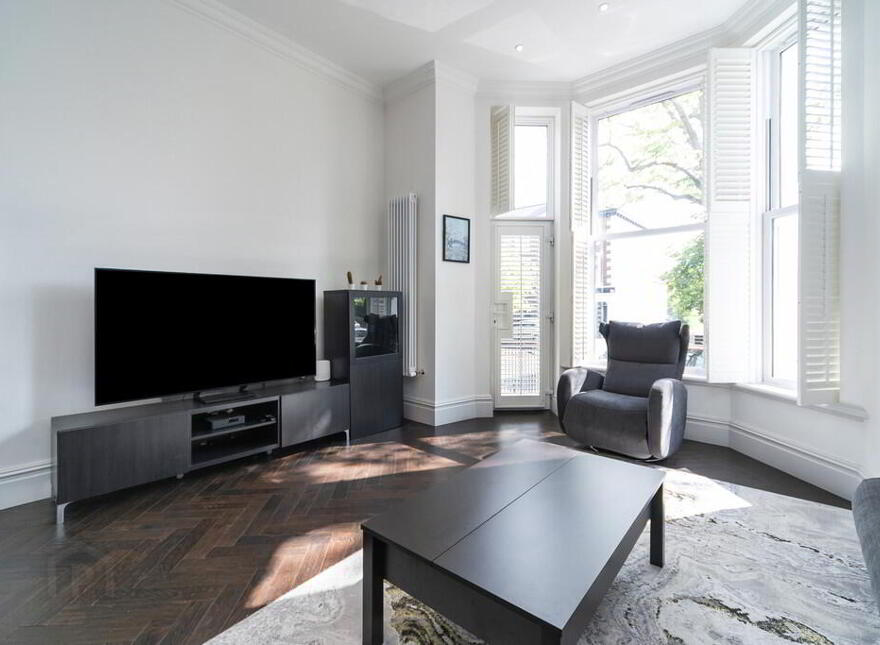 1 Portland House, 13 Wellington Park, Malone Road, Belfast, BT9 6DJ