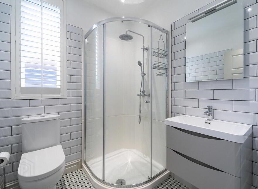 1 Portland House, 13 Wellington Park, Malone Road, Belfast, BT9 6DJ