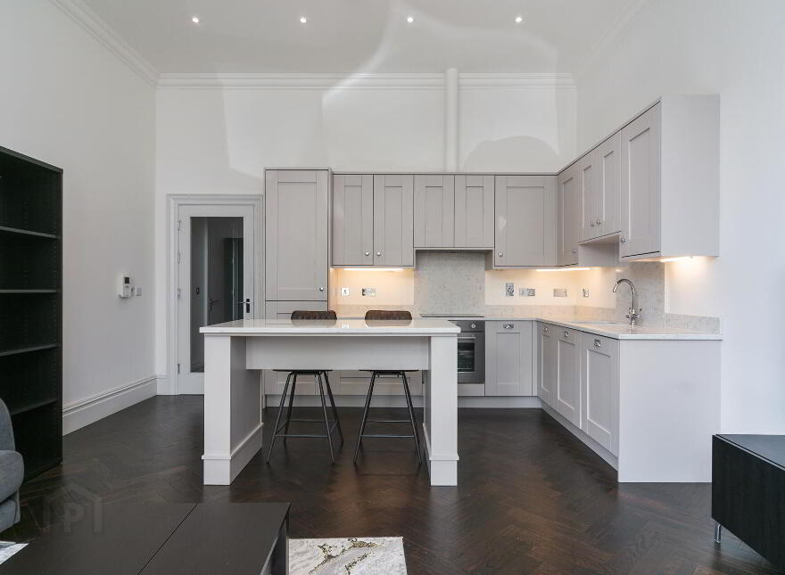 1 Portland House, 13 Wellington Park, Malone Road, Belfast, BT9 6DJ