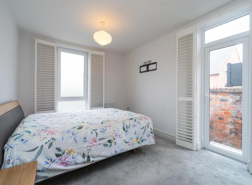 1 Portland House, 13 Wellington Park, Malone Road, Belfast, BT9 6DJ