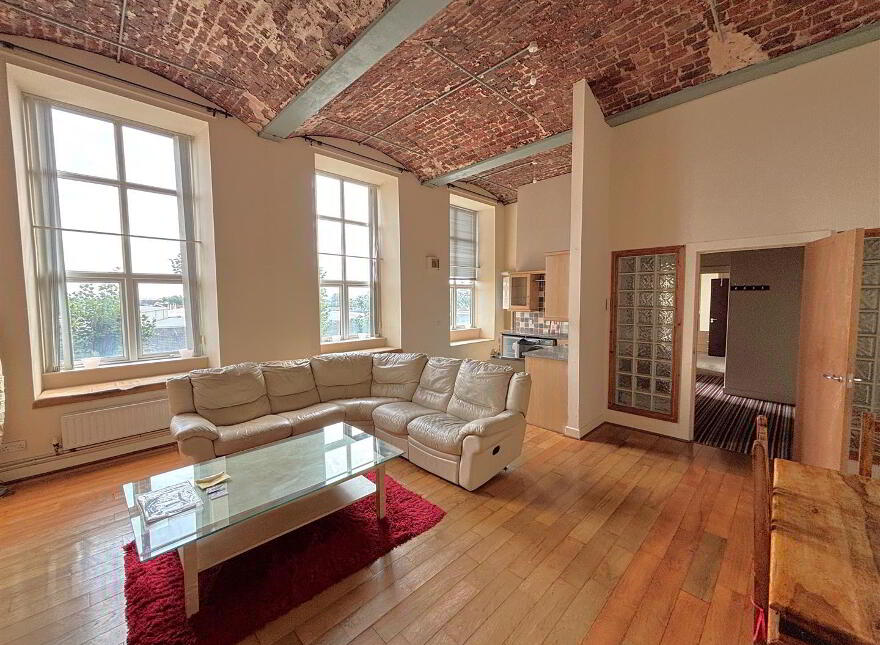 17 Linen Lofts, 22 Flax Street, Belfast, BT14 7EJ