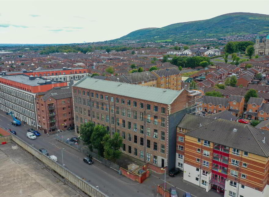 17 Linen Lofts, 22 Flax Street, Belfast, BT14 7EJ
