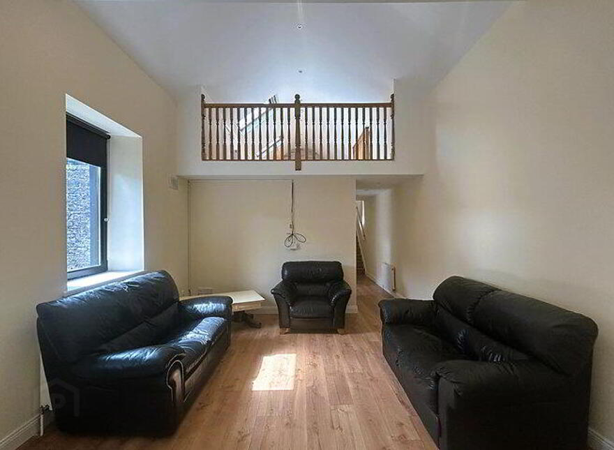 13 Academy Street, Navan