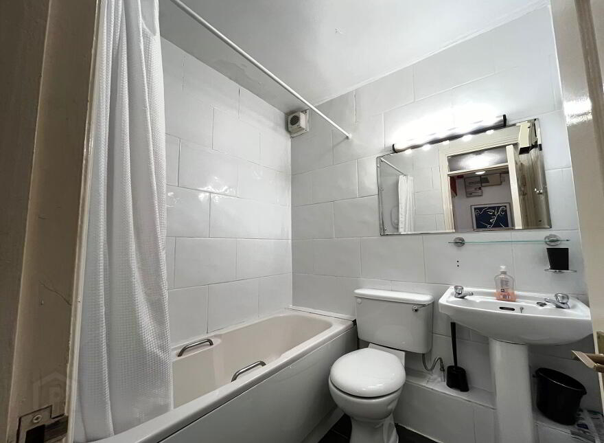 The Brazen, City Gate, Dublin, D08
