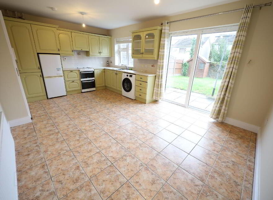 2 The Hollys, Bridgemount, Carrigaline, P43KF24