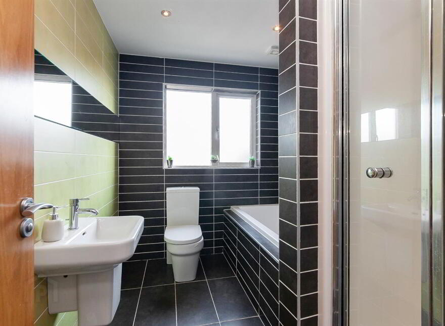 50 Rogan Wood, Newtownabbey, BT36 4BG