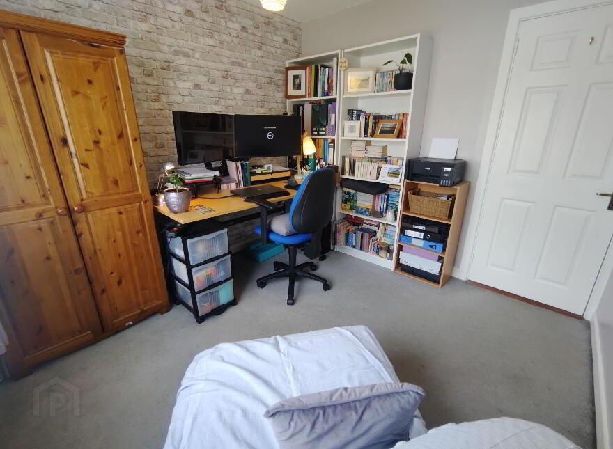 16 Ballysimon Crescent, Fairgreen Road, Garryowen