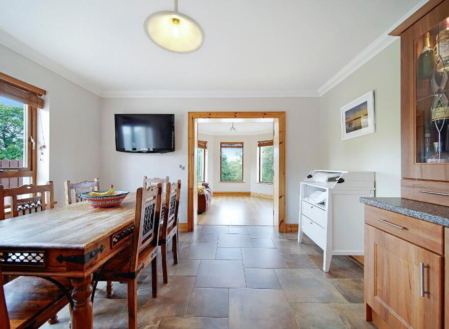 Ballinascall, Churchill, F92N2A2