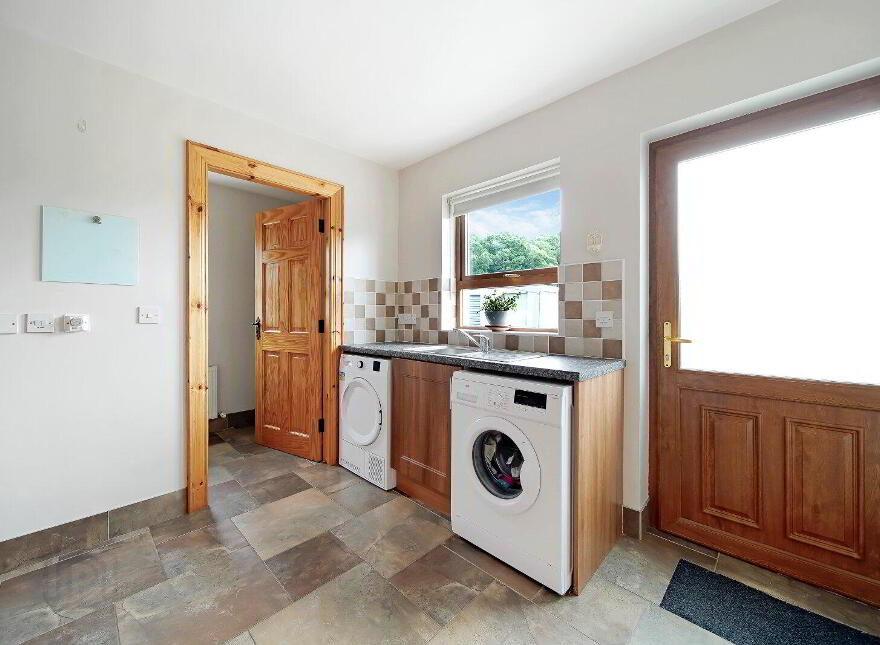 Ballinascall, Churchill, F92N2A2