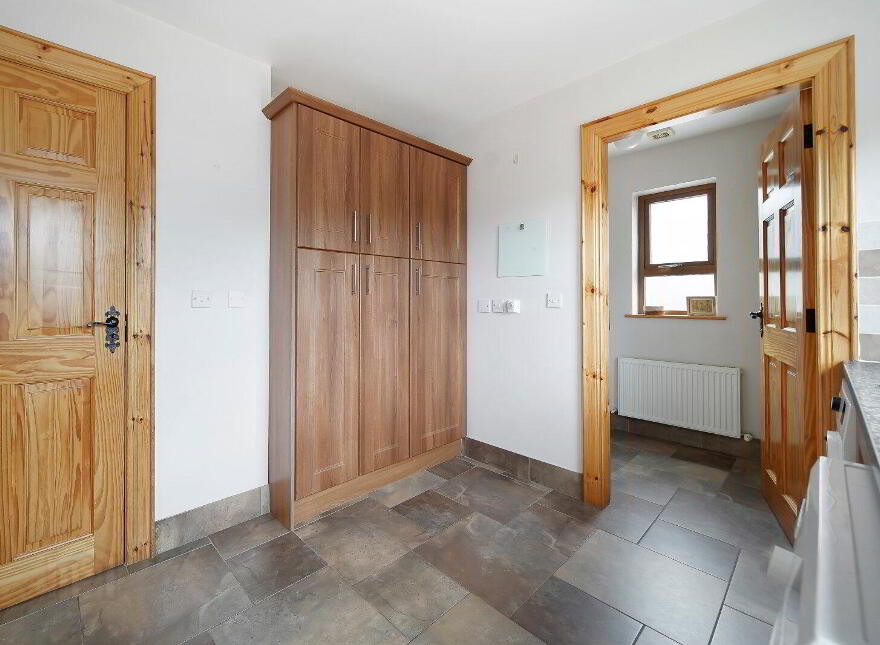 Ballinascall, Churchill, F92N2A2