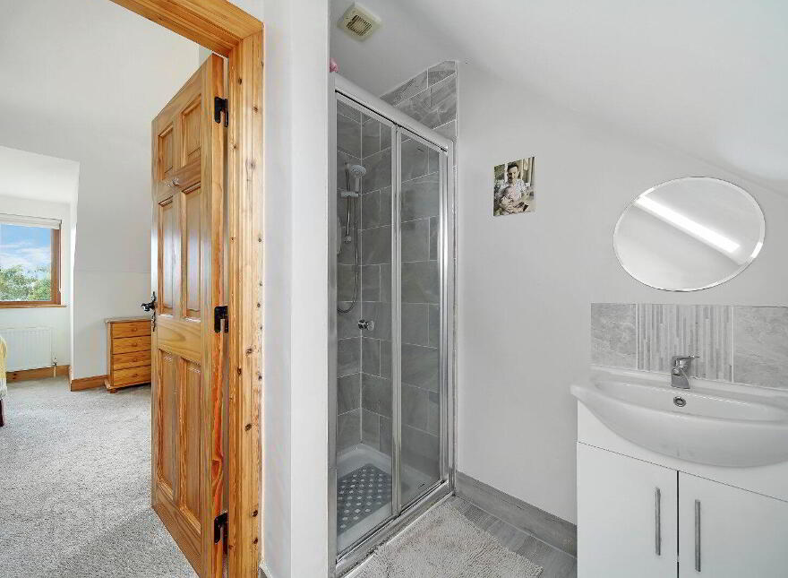 Ballinascall, Churchill, F92N2A2