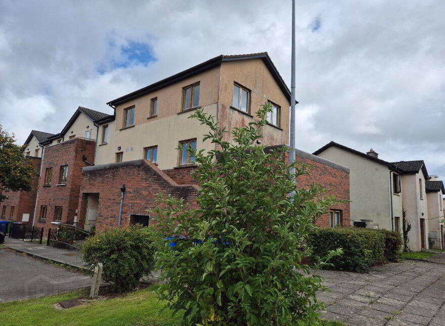 28 The Green, Clonard Village, Wexford Town, Y35