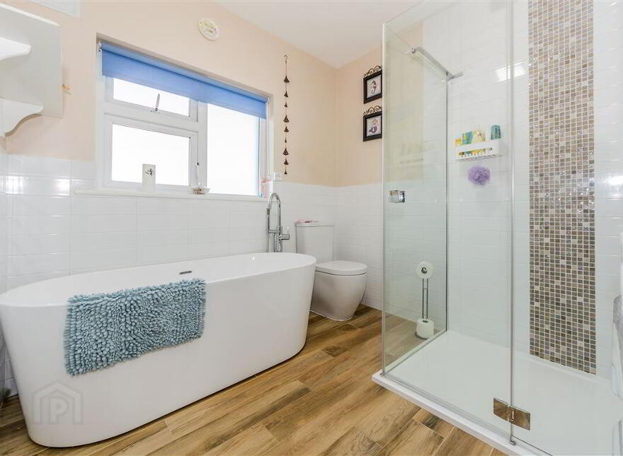 Woodview, Cooranuller, Ballydehob, West, P81NW66