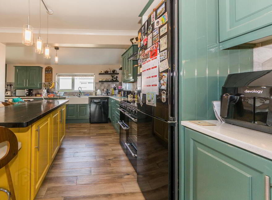 Woodview, Cooranuller, Ballydehob, P81NW66