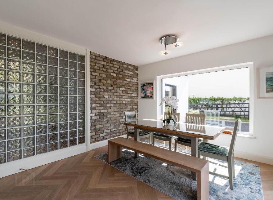 "Marsall", Moyvilla, Oranmore, H91X4P5