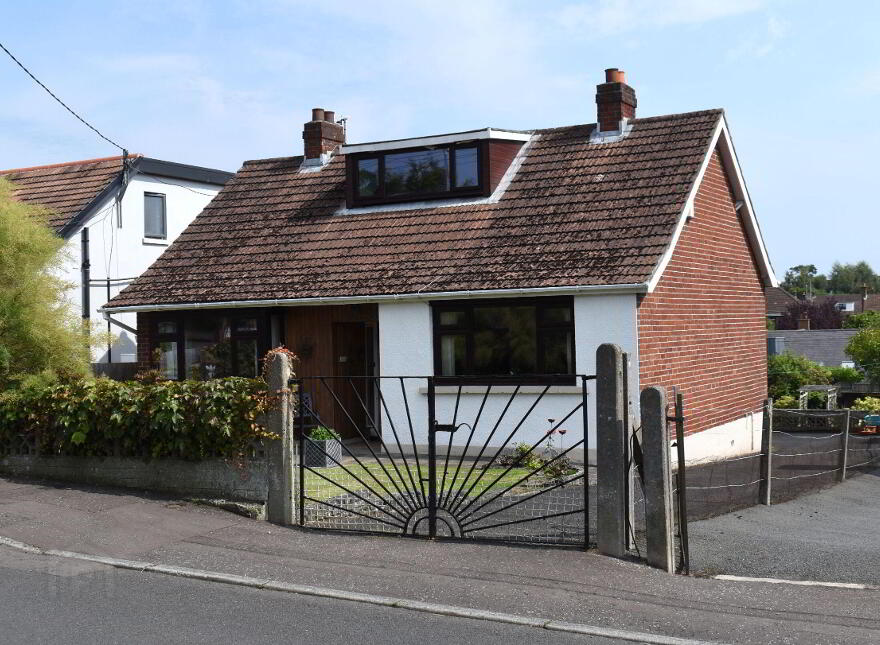 18 Carrisbrook Gardens, Lisburn, BT27 4PN