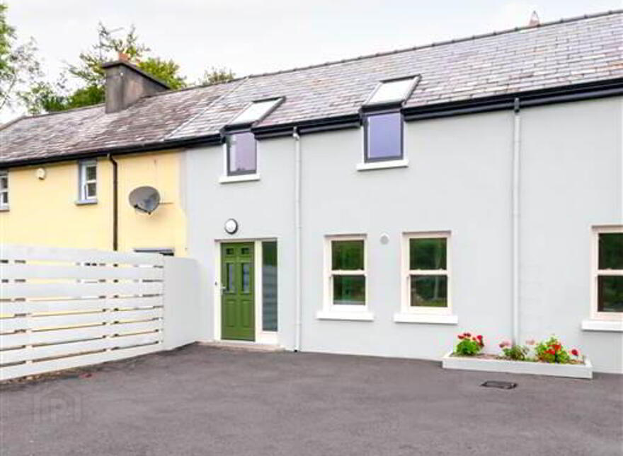 2 Bleachyard, Newport, F28E7F8