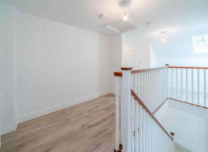 2 Bleachyard, Newport, F28E7F8