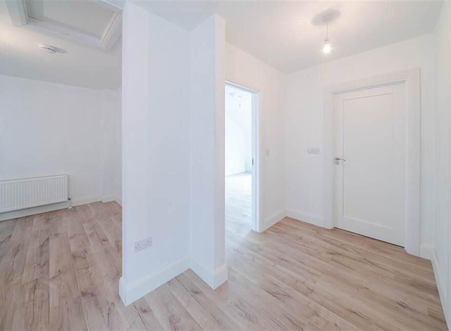 2 Bleachyard, Newport, F28E7F8