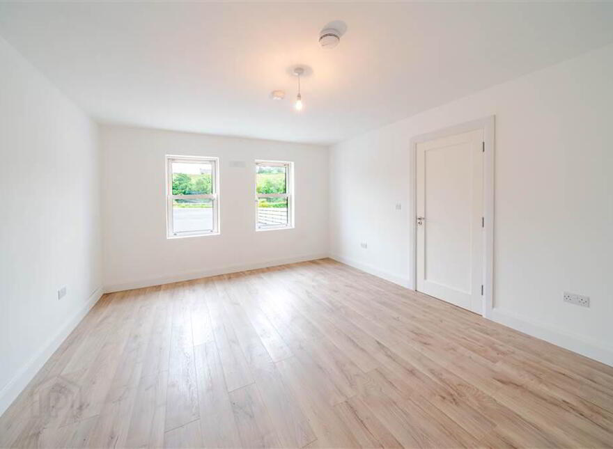 2 Bleachyard, Newport, F28E7F8