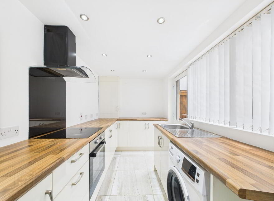 2 Lovatt Street, Belfast, BT5 5DA