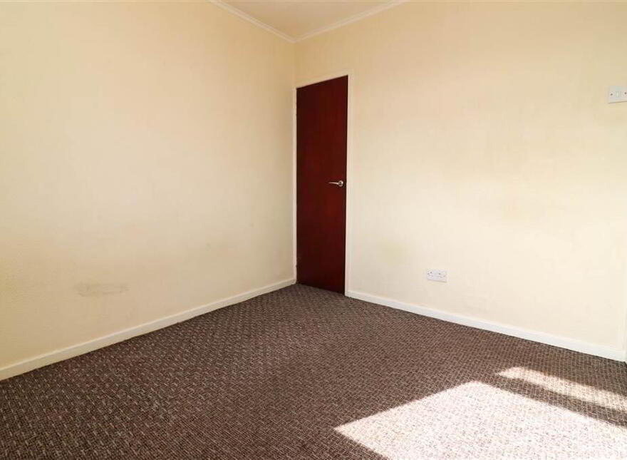 10 Tardree Place, Tonagh, Lisburn, BT28 1UW