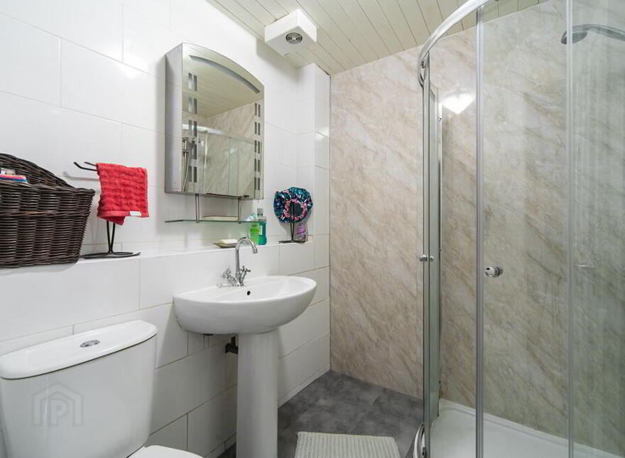 4 Ravenhill Reach, Belfast, BT6 8RA