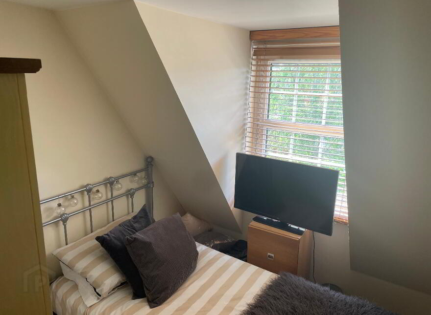 44 Milfort Mews, Dunmurry, BT17 9JE