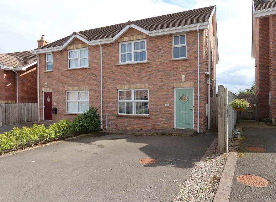 15 The Olde Fairways Crescent, Fivemiletown, BT75 0TG