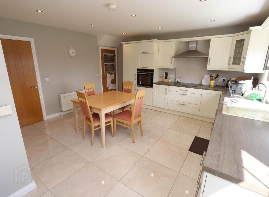 15 The Olde Fairways Crescent, Fivemiletown, BT75 0TG