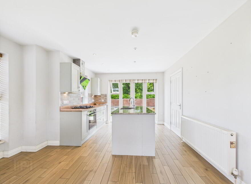 20f Old Cavehill Road, Belfast, BT15 5GT