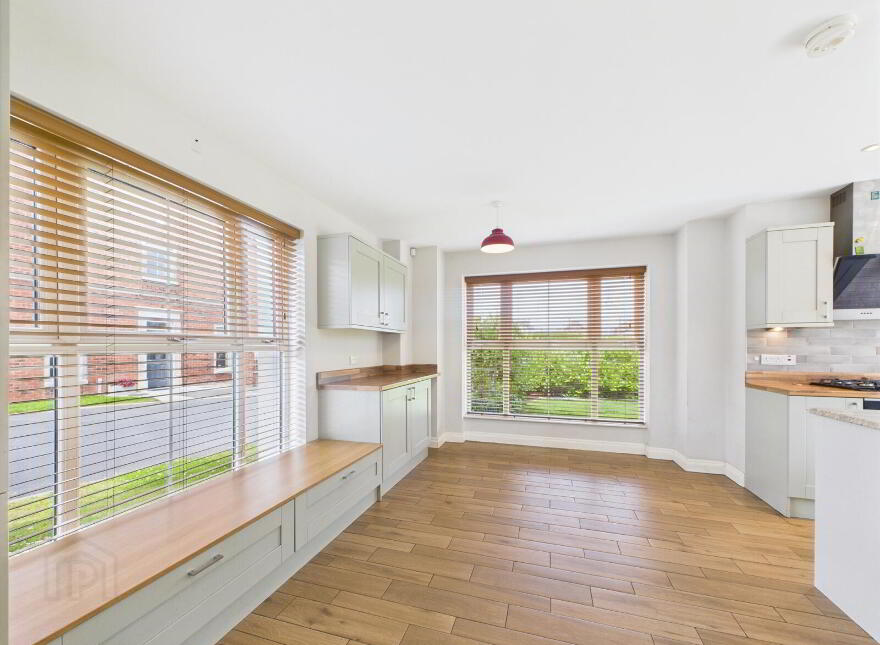 20f Old Cavehill Road, Belfast, BT15 5GT